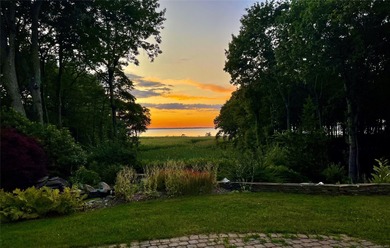 (private lake, pond, coastal) Home Sale Pending in Shelter Island New York