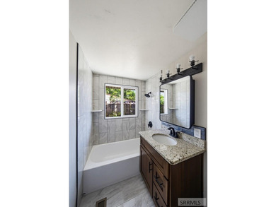 Welcome to 1139 Garfield St, Idaho Falls, ID 83401-a beautifully - photo 17