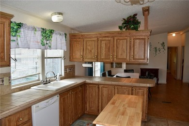 Tucked at the end of a quiet cul-de-sac, this FURNISHED - photo 9