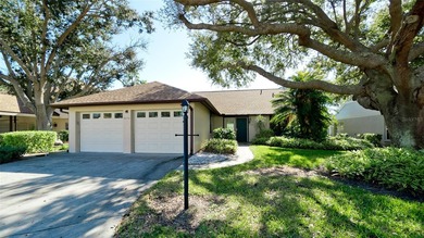 (private lake, pond, coastal) Condo For Sale in Bradenton Florida