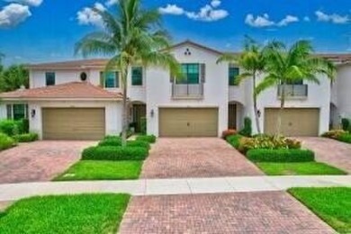 Lake Townhome/Townhouse For Sale in Boca Raton, Florida