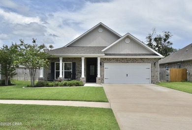 Deer Point Lake Home Sale Pending in Lynn Haven Florida