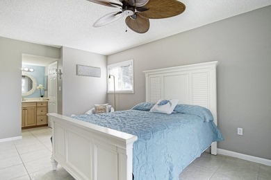 Gorgeous 2 bed, 2 bath, 2nd floor condo overlooking the 8th - photo 13