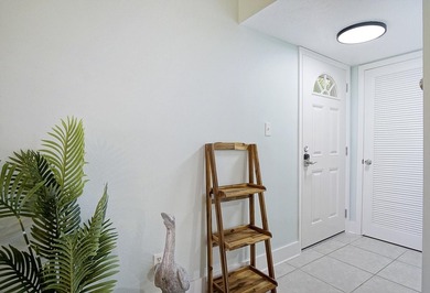 Gorgeous 2 bed, 2 bath, 2nd floor condo overlooking the 8th - photo 27