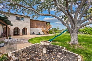 Nestled on an oversized cul-de-sac lot in the highly desirable - photo 31