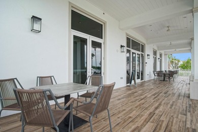 Gorgeous 2 bed, 2 bath, 2nd floor condo overlooking the 8th - photo 46