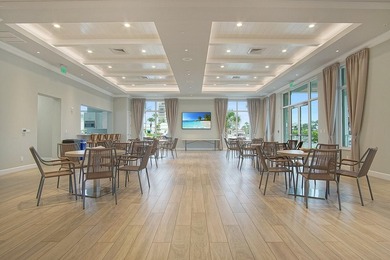 Gorgeous 2 bed, 2 bath, 2nd floor condo overlooking the 8th - photo 48