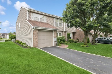 Lake Condo Sale Pending in Smithtown, New York