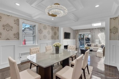 Welcome to This Stunning Colonial in Prime Freeport! Don't miss - photo 4