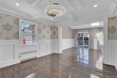 Welcome to This Stunning Colonial in Prime Freeport! Don't miss - photo 5