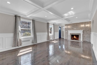 Welcome to This Stunning Colonial in Prime Freeport! Don't miss - photo 8