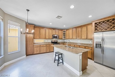 YOUR FLORIDA DREAM HOME AWAITS - WITH ROOM FOR A PRIVATE POOL! - photo 14
