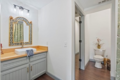 Country living with a kitchen that'll make you stay. This fully - photo 17