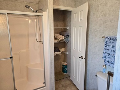 Don't miss this beautifully maintained 3-bedroom, 2-bath - photo 18