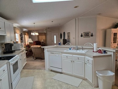 Don't miss this beautifully maintained 3-bedroom, 2-bath - photo 27