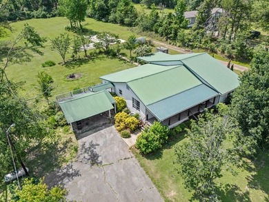 Country living with a kitchen that'll make you stay. This fully - photo 39