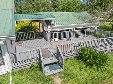 Country living with a kitchen that'll make you stay. This fully - photo 42