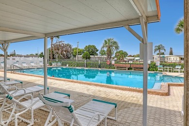 This Charming 2-bedroom, 2-bath manufactured home in the 55+ - photo 2