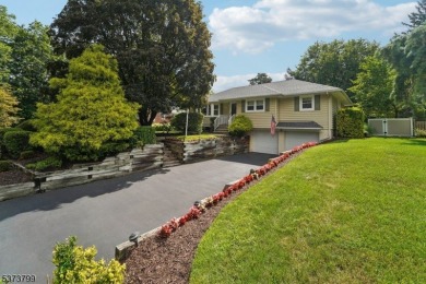 Lake Home For Sale in Oakland, New Jersey