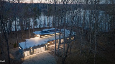 Known as the Wolf-Huang House, this architect-designed modernist - photo 1