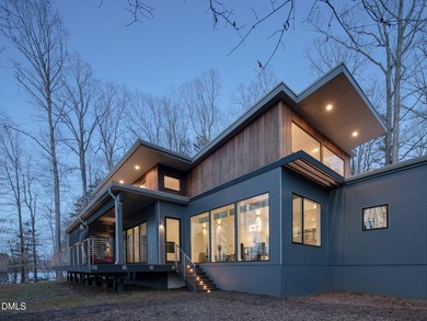 Known as the Wolf-Huang House, this architect-designed modernist - photo 5
