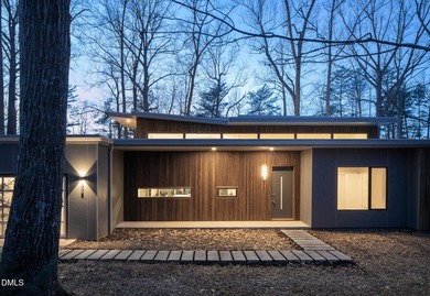 Known as the Wolf-Huang House, this architect-designed modernist - photo 8