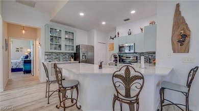 Welcome home! This beautifully updated 2-bedroom, 2-bath + Den - photo 11