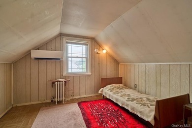 WELCOME TO 161 VAN BUREN STREET, WEST BABYLON... This delightful - photo 12