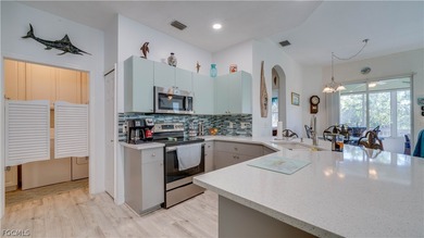 Welcome home! This beautifully updated 2-bedroom, 2-bath + Den - photo 14
