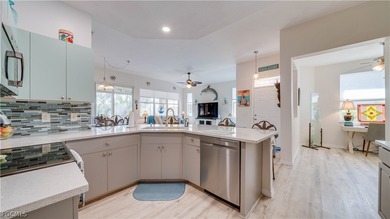 Welcome home! This beautifully updated 2-bedroom, 2-bath + Den - photo 15
