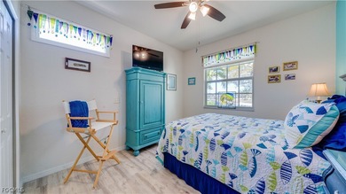 Welcome home! This beautifully updated 2-bedroom, 2-bath + Den - photo 18