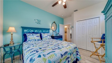 Welcome home! This beautifully updated 2-bedroom, 2-bath + Den - photo 19