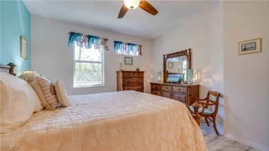 Welcome home! This beautifully updated 2-bedroom, 2-bath + Den - photo 25