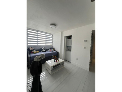 Gorgeous fully renovated apt in Sunny Isles, right on the Bay