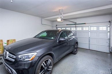 Tucked within the highly sought-after Kensington Woods community - photo 38