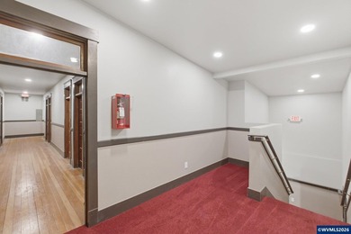 Historic downtown hotel established in 1910 approximately 33,612 - photo 44
