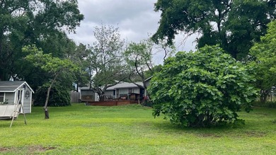 Lakefront Retreat on Inks Lake - Turnkey Investment Opportunity - photo 11