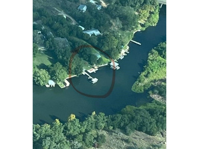 Lakefront Retreat on Inks Lake - Turnkey Investment Opportunity - photo 12