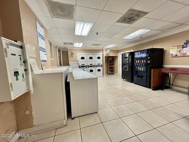 Great location and investment opportunity. 11th floor condo with - photo 16