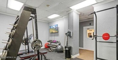 Great location and investment opportunity. 11th floor condo with - photo 20