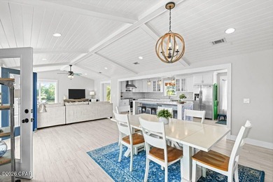 Welcome to this stunning, fully remodeled five bedroom, three - photo 22