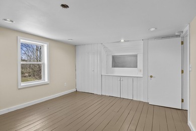 Charming farmhouse on nearly 1.6 acres in the heart of Manistee - photo 25