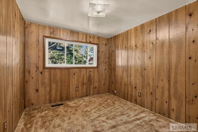 Well-maintained home offering a functional floor plan - photo 27