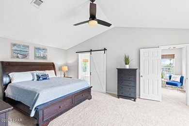 Welcome to this stunning, fully remodeled five bedroom, three - photo 29