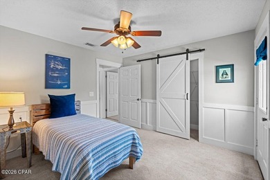 Welcome to this stunning, fully remodeled five bedroom, three - photo 44