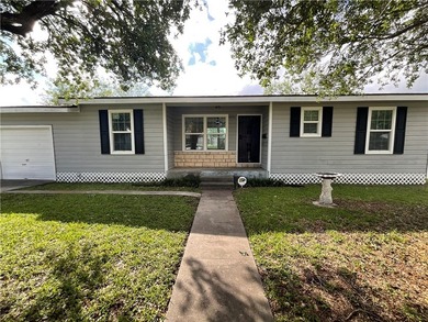 Affordable, updated, and situated on an oversized 0.26-acre lot! - photo 3