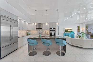 Move-in ready, this waterfront corner villa offers VIEWS - photo 21