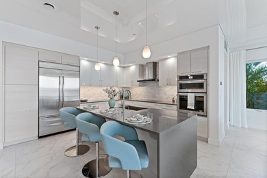 Move-in ready, this waterfront corner villa offers VIEWS - photo 23