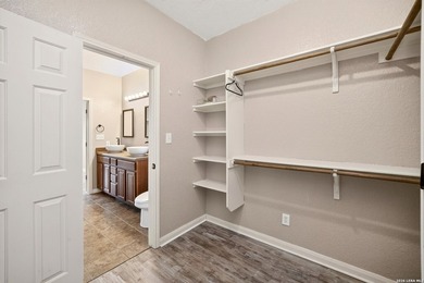 Beautifully maintained 3-bedroom, 2.5-bath home with 1,631 sq ft - photo 25