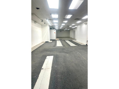 Rare opportunity Prime Retail Space in the Heart of Flushing - photo 6